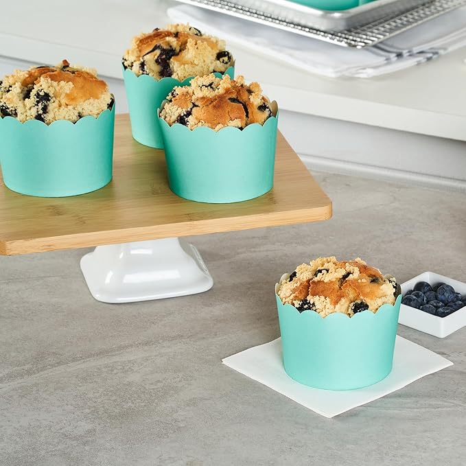 Panificio 10 Ounce Cupcake Wrappers, 200 Scalloped Baking Cups - Oven-Ready, Greaseproof, Turquoise