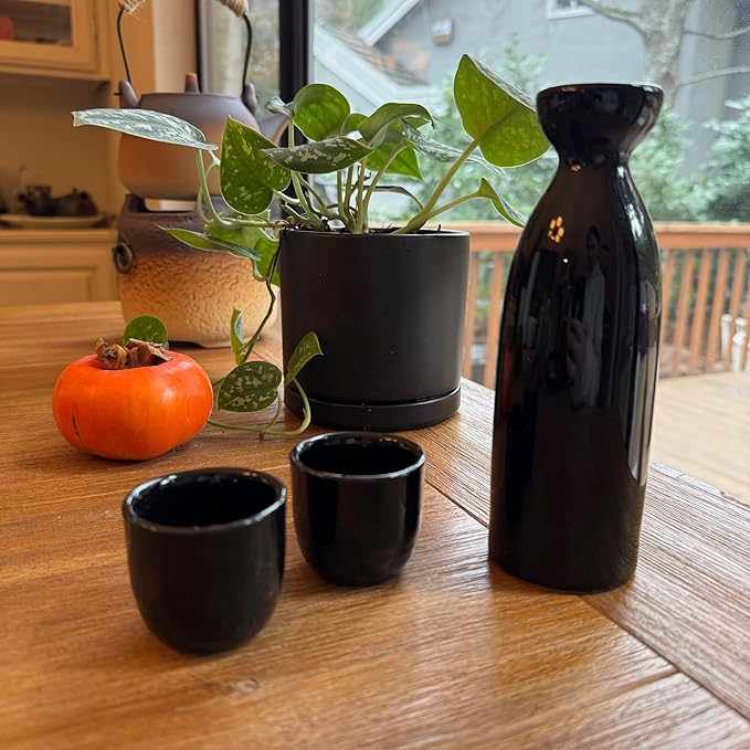 JapanBargain Porcelain Sake Carafe Bottle for Cold and Hot Sake - Microwave Safe (2, 7.5 oz - Black)