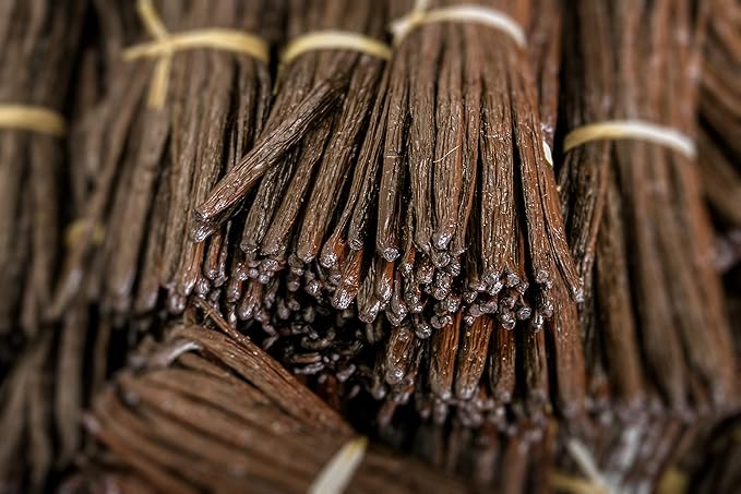 Organic Vanilla Extract - Made with Bourbon Madagascar Vanilla Beans - 4 fl oz ??For Baking