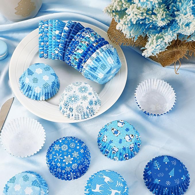 SANNIX 450pcs Winter Christmas Cupcake Liners Santa Snowflakes Cupcake Wrappers Baking Cups Paper