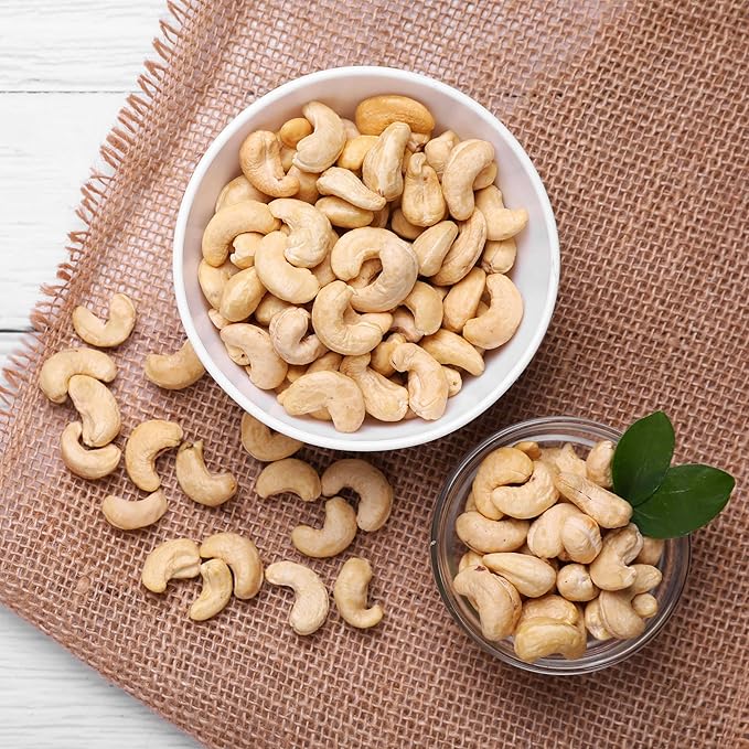 Yupik Organic Dry Roasted Cashews, 2.2 lb (35.2 oz), Kosher, Gluten-Free, Non-GMO, Vegan, Crunchy