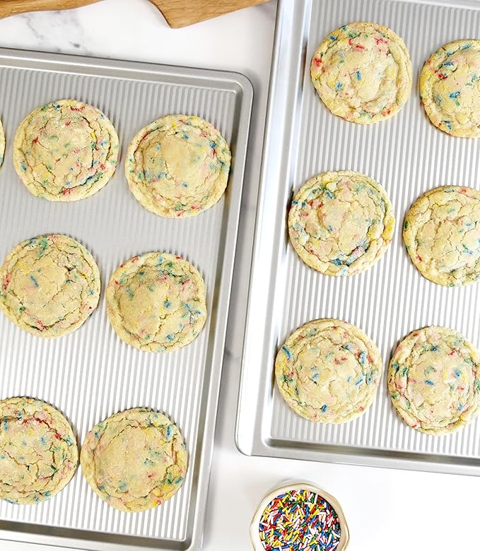 USA Pan Bakeware Cookie Sheet, Warp Resistant Nonstick Baking Pan, Made in the USA from Aluminized