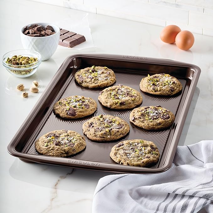 Circulon Nonstick Bakeware, Nonstick Cookie Sheet / Baking Sheet - 11 Inch x 17 Inch, Chocolate