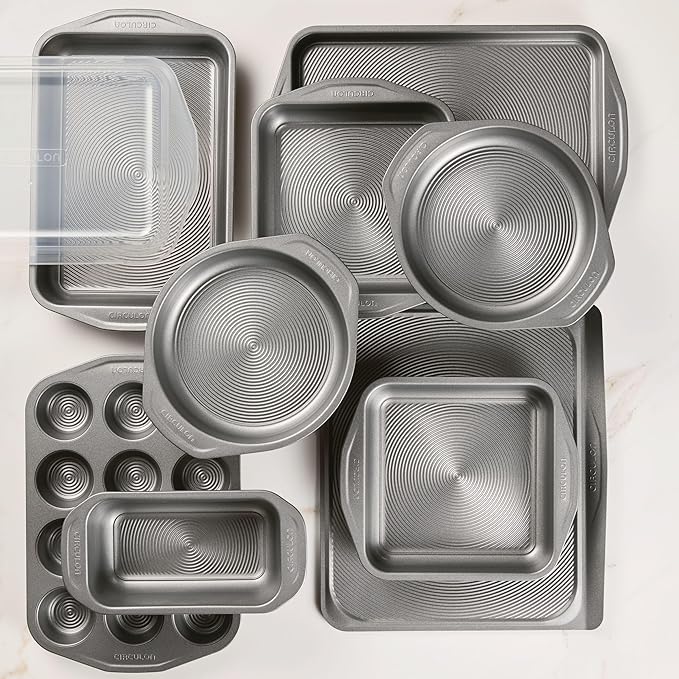 Circulon Total Nonstick Bakeware Set with Nonstick Bread Pan, Cookie Sheet, Baking Pan, Baking