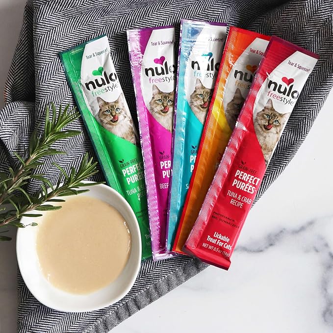 Nulo Freestyle Grain-Free Perfect Purees Premium Wet Cat Treats, Squeezable Meal Topper for