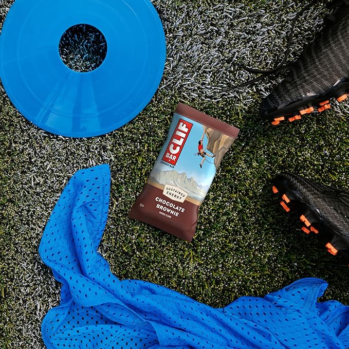 CLIF BAR - Chocolate Brownie Flavor - Made with Organic Oats - Energy Bars - Non-GMO - Plant Based