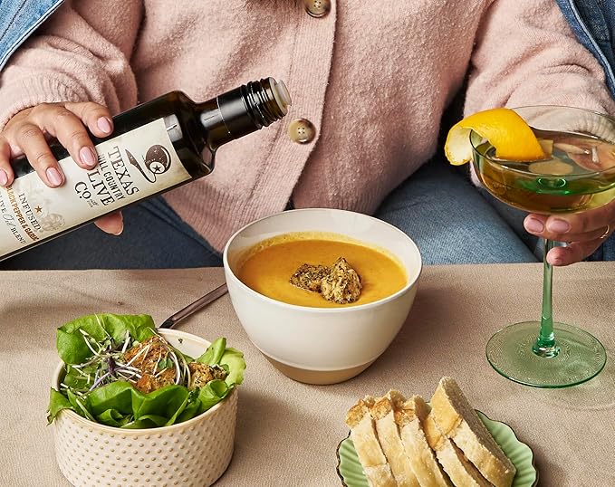 Black Pepper Garlic Infused Olive Oil - Cold Pressed Gourmet EVOO Olive Oil - Great for Dressing