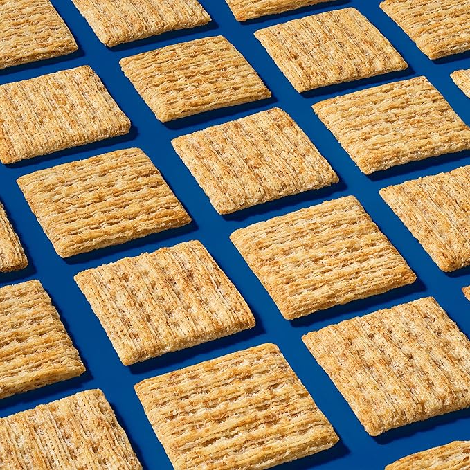 Triscuit Original Whole Grain Wheat Crackers, Vegan Crackers, Healthy Snacks, Lunch Snacks, Party